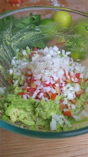 Mexican avocado salad guacamole