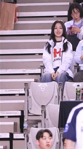 251115 무릎드럼치며 놀다가 사탕 먹고 싶었던 박혜원 HYNN @2025 핸드볼 H리그 개막식 개막전 행사 ‪@hynn9109‬