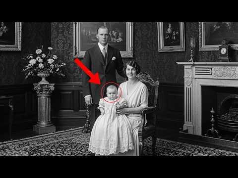Why Were Experts Shocked After Zooming In on This 1903 Family Portrait?