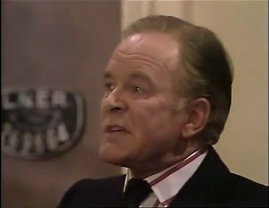 Robin's Nest (1977) S01E05 - High Quality DVD -  Piggy In The Middle