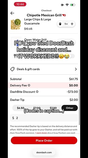 Here’re a list of DoorDash holiday discount codes to try 🎄 🎄 Christmas DoorDash Codes to Try (December 2025) 🎄 1️⃣ 🎅 50% Off — SANTAEATS30 Sometimes this one goes close to 50% off. It doesn’t work for everyone, but it’s the first one I always test. 2️⃣ 🎁 $200 DoorDash Credit — once ⭐️ I found this on Dashbite.store. There’s an explanation there that walks you through it. 3️⃣ ☃️ 30% Off — MERRY50 About 30% off for select users. Very account-dependent. 4️⃣ 🎄 40% Off — JINGLE40 Aims to take o