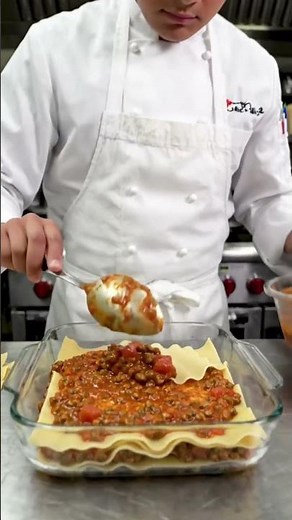Ultimate Homemade Lasagne 🇮🇹 | Layers of Cheese, Sauce & Perfection!
