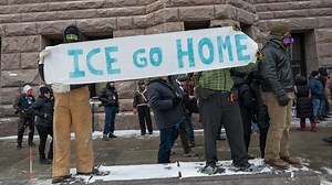 'The Constitution is out the window': Ex-FBI agent responds to ICE violence in Minneapolis