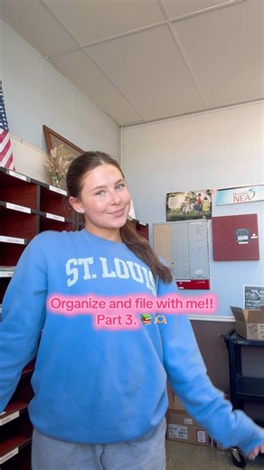 Part 3 | Random things I do at school #school #organize #file #books #viral