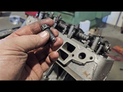 Loose Valve Lash Adjuster Screw Replacement