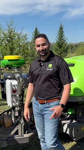 10K views · 35 reactions | [Smart Apply] On vous présente Maxime, notre spécialiste en agriculture de précision. Il explique ce qu'est le système Smart Apply et les bénéfices que ça peut apporter pour les vergers, les vignobles et les pépinières. #jldlague #johndeere #smartapply | JLD-Laguë | Facebook