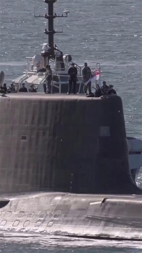 🇬🇧🇺🇸🇮🇷 The UK said no to joining the U.S.-led Strait of Hormuz blockade.They won’t take part but will work with France and partners to secure navigation in the region.The U.S. is increasingly going it alone.