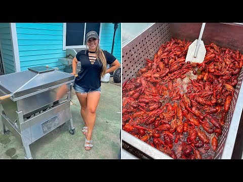 Cajun Crawfish Boil in my New Cooker!🔥🦞