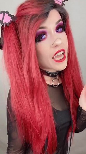 Red, a vampire/demon mix, gives a freshly turned vampire some advice. #holofox #holocult #demon #vampire #fyp