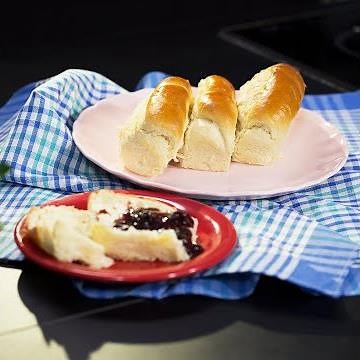 Milky Bread Rolls