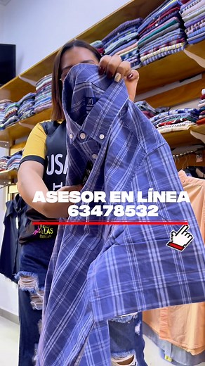 Dale color a tu outfit con nuestras camisas de manga corta. Diseños modernos para hombres con actitud. #HombreConEstilo #CamisasColoridas #ModaActual #LookCasual #StreetWear | La Casa De Las Marcas