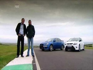 Video: Ford Focus RS mot Mitsubishi Lancer Evolution. Fifth Gear testar.