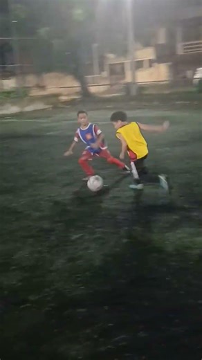 Look at that beautiful play, Nicolas, 7 years old, all that was missing was the goal.
