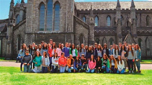 Así ha transformado Azur Education la forma de aprender idiomas con experiencias internacionales