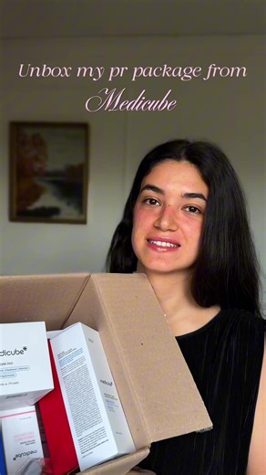 Who wants some toner pads? Got enough in recent PR packages to last me agesss! I’ll ship next month when I’m back in the UK, UK only 💕 #kbeautyproducts #koreanskincare #skincareblogger #ukcontentcreators #ukugc