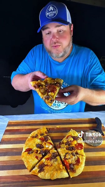 Homemade Pizza on SNS Kettle Grill Recipe