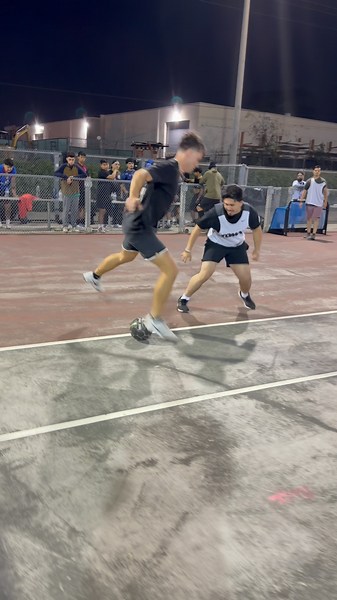 FIFA Street in Real Life! Winner stays on… ⚽️ #streetpanna #football #soccer