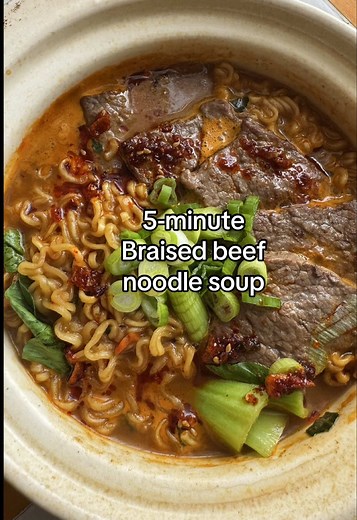 Delicious Nongshim Ramyun Chef Braised Beef Review