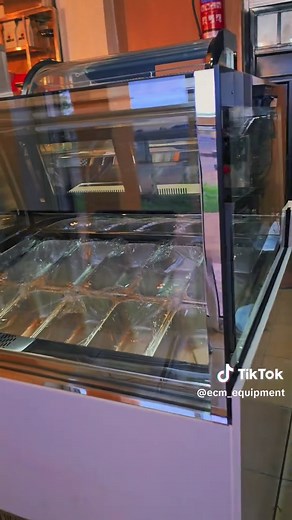 High-Performance Gelato and Ice Cream Display Features
