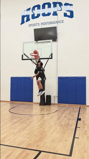 42” Vertical Dunk Session in Sydney 🇦🇺 | SubZ Throws Down on Mega Slam 72 #megaslamhoops