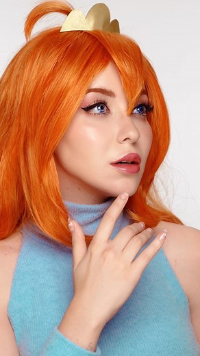 Anni The Duck on Instagram: "Bloom von Winx Club, ein kleiner Kindheitstraum geht in Erfüllung. Ich arbeite auch grad an dem richtigen cosplay im stream, mit Flügeln und allem was dazu gehört. Dann nehm ich das reel vielleicht nochmal neu auf, was sagt ihr? #cosplay #cosplaytransformation #makeuptransformation #winxcosplay #winxclub #bloomcosplay"