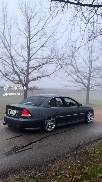 Fixing the front next week 😂 #vy #vycommodore #calais #vycalaisseries2 #vycalais #vycalaisseries2 #baggedcommodore #fyp #fypage #fypシ゚viral #eyecandymotorsports