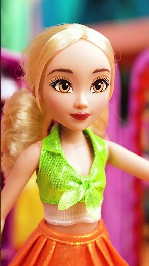 Stella's Morning Routine 👗 #shorts | Winx Club