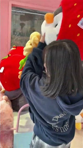 Đã tới Beni Bear là chỉ có "ngã" vào lòng mấy em cánh cụt này thôi!