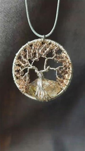 "Blossom" Wire-Wrapped Petroleum Crystal Tree of Life Pendant | Jane's Original「繁花」绕线油胆水晶坠