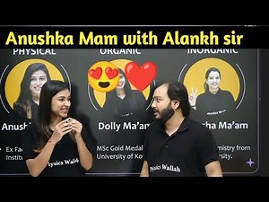 Most beautiful Moment Anushka Mam with physics Wallah 😍
