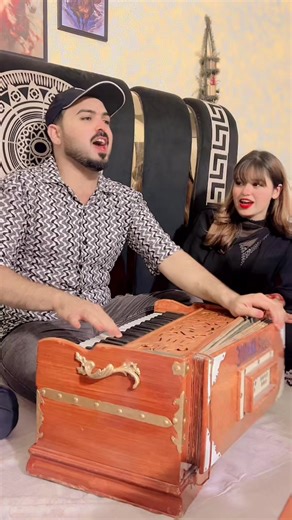 Okhay sah live 🥰🙌🏻 @Singer ibrar khan @Singer Ansaar khan❤️ @Waqar khan @3khanStudio111 @🧿Malik Omar Mukhtar🧿 @Syed Gillani Subscribe our YouTube channel. 3 Khan studio And Singer sonia khan vlog Insta ID : singer Sonia khan official Insta ID : singer ibrarkhan512 Insta ID : singer Ansaar khan official ##foryou##foryoupage##foryoupageofficiall##ansaarkhan##singersoniakhanofficial##