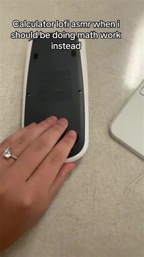 Don’t mind my nails #asmrsounds #clickyasmr #lofiasmr #asmr #fyp