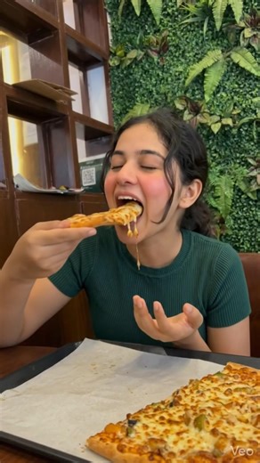 Mukbang ASMR Eating Pizza 🍕 | Satisfying & Relaxing Eating Sounds | Pizza Mukbang ASMR #pizza #slice
