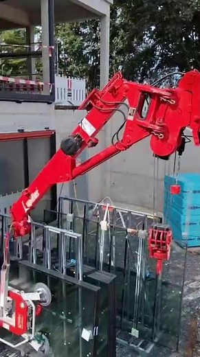Minikraneinsatz mit dem SPT499 – Kompakt, Kraftvoll & Präzise | Uplifter.de #uplifter #glasmontage