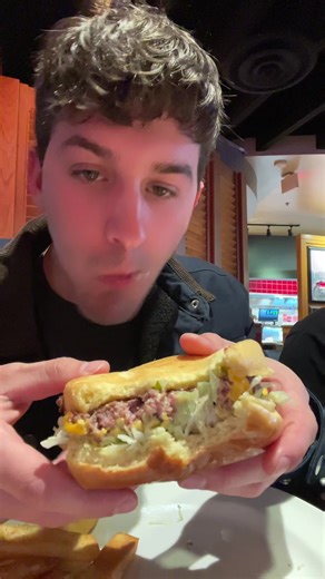 Delicious Dinner at Red Robin: Mukbang Experience