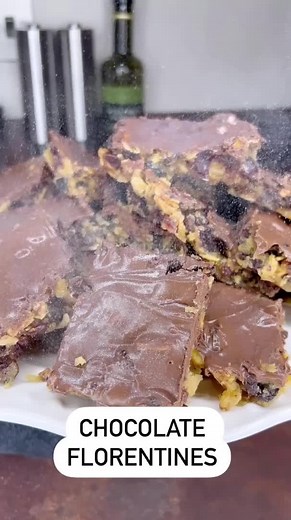 Florentines - you need thee #chocolate #sweet #fruit #fyp #easy #melt #chocolatelover #treat #afternoon #delight #chocolaterecipe