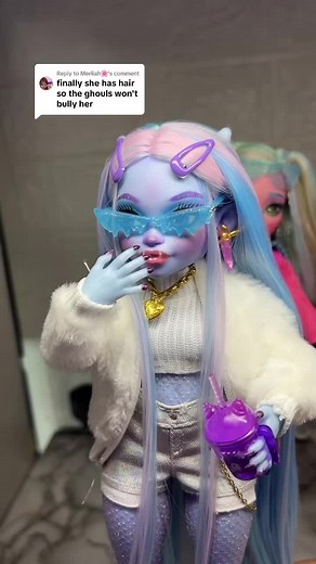 Abbey Bominable Doll Collector Shows Unique OOAK Creations