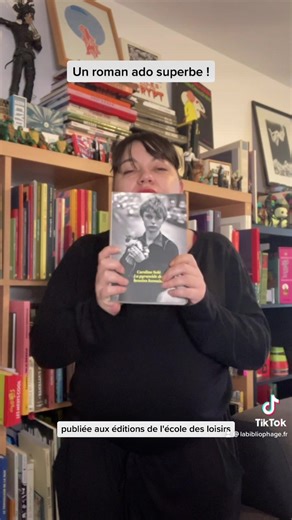 La pyramide des besoins humains de Caroline Solé aux éditions école des loisirs #booktok #booktokfrance #clubdeslecteurs #foryoupage #pourtoi #bookworm #romanado