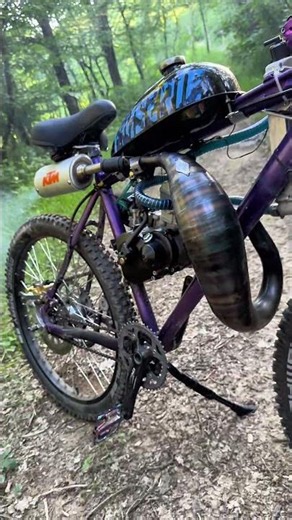 My bike is totally normal #demonbike #reels #2stroke #bikeride #technologia #Shorts