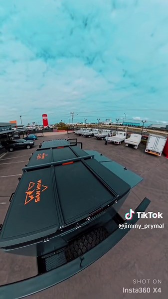 Custom Built Isuzu NPS 75/155 4x4 Expedition Truck Tour