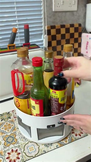 Transform Your Cluttered Kitchen in 5 Easy Steps