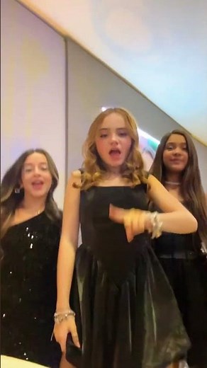 Dançando a minha dancinha FLOW com Lorena e Marcela Jardim