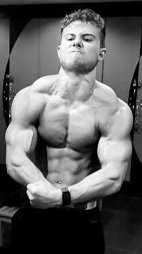 Teen bodybuilder insane huge ripped muscle flexing / read description