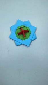 3.2K views · 112 reactions | Handmade origami is a fun spinning top, and the folding method is easy to read. Handmade origami origami #tutorial #parentchild #handmade #origami #origamicraft #paperart #origamiwork #papercrafts #paper #design paper craft | paper craft | Facebook
