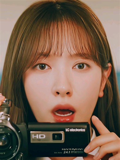 #diveintoyou | Synopsis: The girl falls for her own bodyguard, who also happens to be her childhood friend. After a tragic accident, she somehow travels through time and ends up swapping bodies with her own twin brother. So yeah… bi panic is basically the main genre here, because the bodyguard has to keep learning to love the same soul in different bodies and different lives. “You’re the person who shines the brightest in my eyes.” A chaotic, strange, and dizzying romance. Dive Into You — Septem