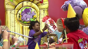 Party big, play great. That's our motto! 🙌 We'll make sure your little one has the BEST birthday ever by taking care of all the little details: 💌Invitations 🍌Monkey Joe's Theme 🎊 Souvenir Cups 🎈Private Party Suite 🎉Dedicated Party Host 🎁A gift for the Birthday Kid... and more! For more party information: http://bit.ly/2GCnFEC | Monkey Joe's