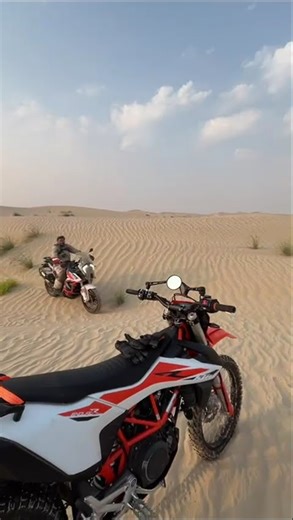 KTM 1290 adventure R off-road riding Dubai desert. KTM 690 also .Himalayan 450 stuck.