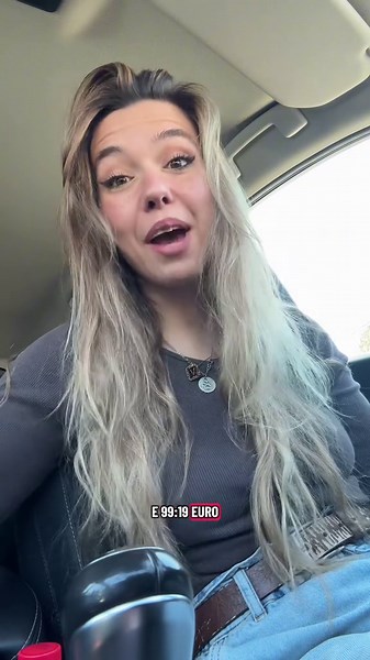 Il rimborso non è automatico: devi fare richiesta tu. O invii una comunicazione formale a Netflix tramite PEC o raccomandata, indicando i tuoi dati, il periodo di abbonamento e chiedendo il rimborso degli importi pagati in più. O aderire a una class action tramite associazioni dei consumatori, che gestiscono la procedura per te. Tieni presente che Netflix ha fatto ricorso, quindi i tempi potrebbero essere lunghi e il rimborso non è immediato. #imparacontiktok #netflix #scienza #fisica #physics