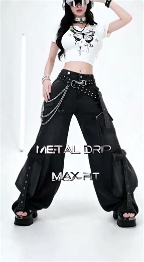 Butterfly soldier fit + chunky platforms + rebel glam 💥🦋🖤 #Y2Kcore #kfashion #altstyle