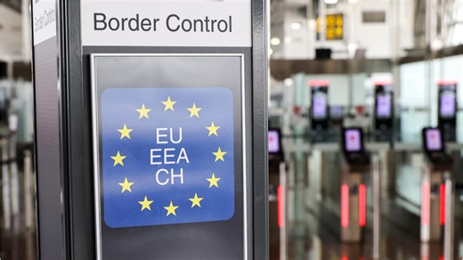 Airports and EU clash over new digital border checks